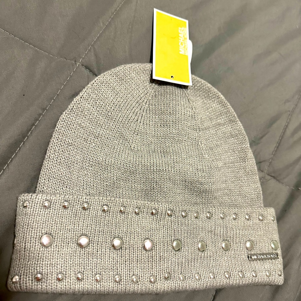 Never worn still with tags Michael Kors hat